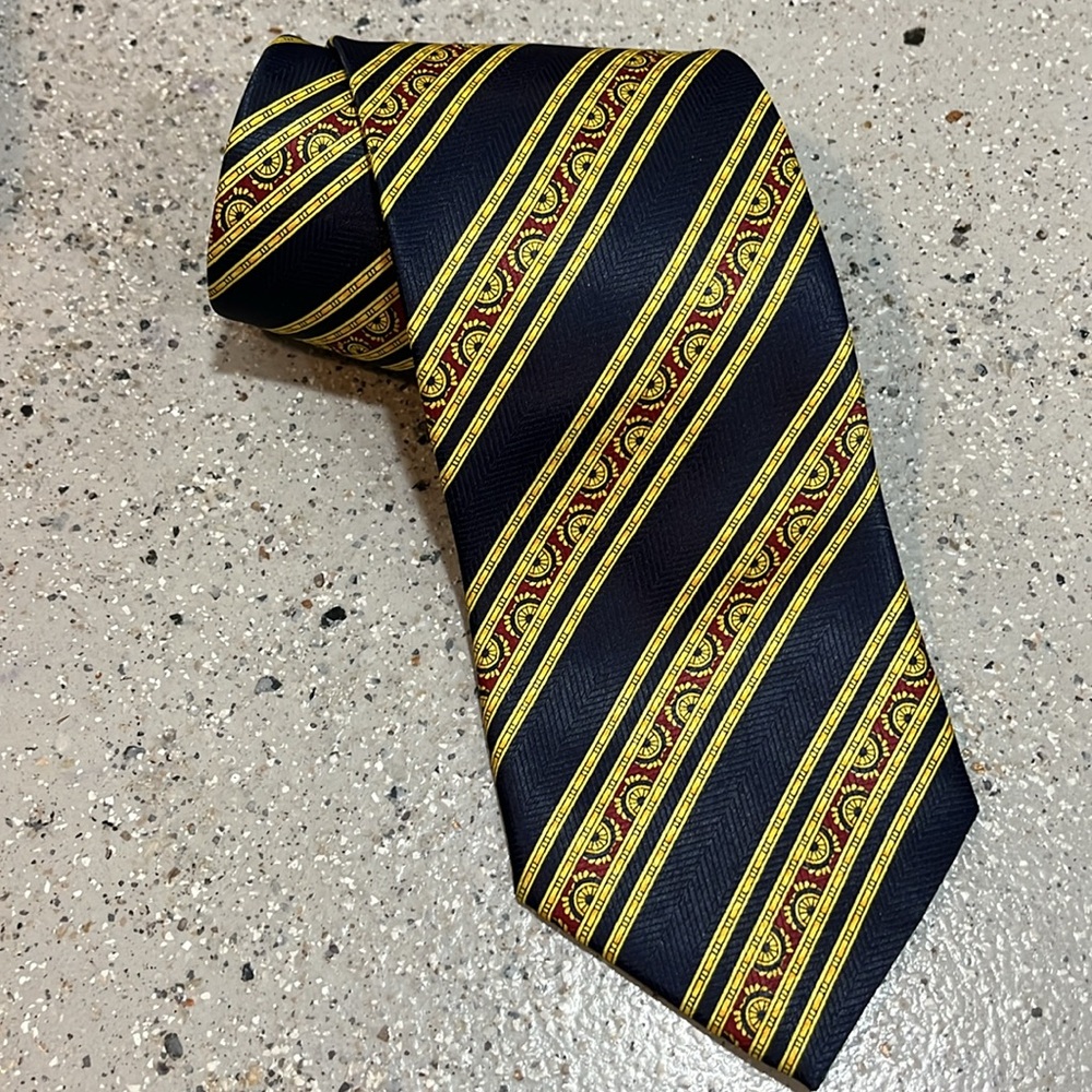 VINTAGE ZEUS STRIPED POLYESTER TIE BLUE RED GOLD
